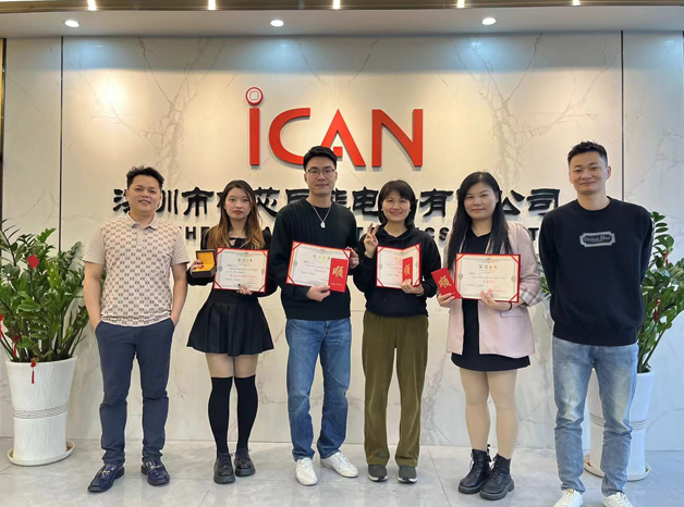 榮耀時刻：公司三名優(yōu)秀員工與十年忠誠員工獲嘉獎